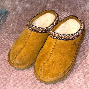 Ugg Tasman slippers